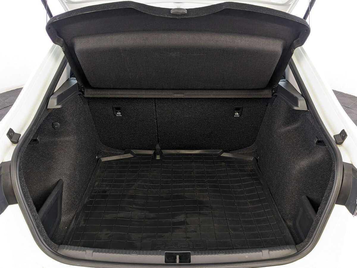 Skoda Rapid 2020 года с пробегом. Фото: #9