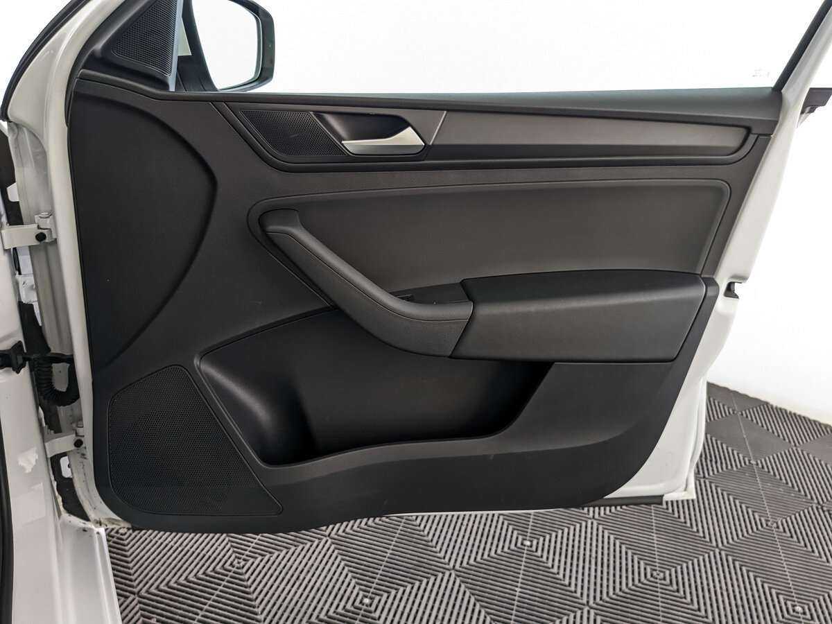 Volkswagen Polo 2021 года с пробегом. Фото: #17