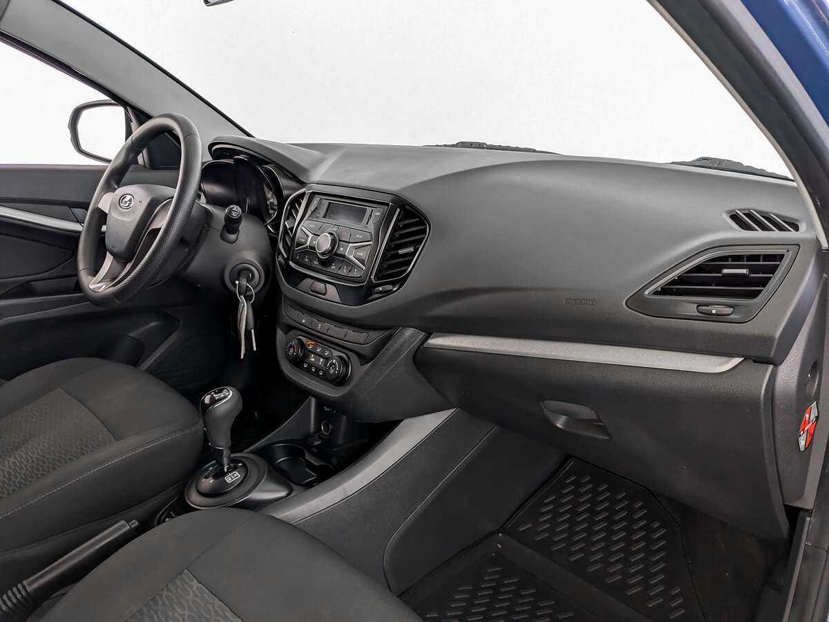 Lada (ВАЗ) Vesta 2017 года с пробегом. Фото: #8