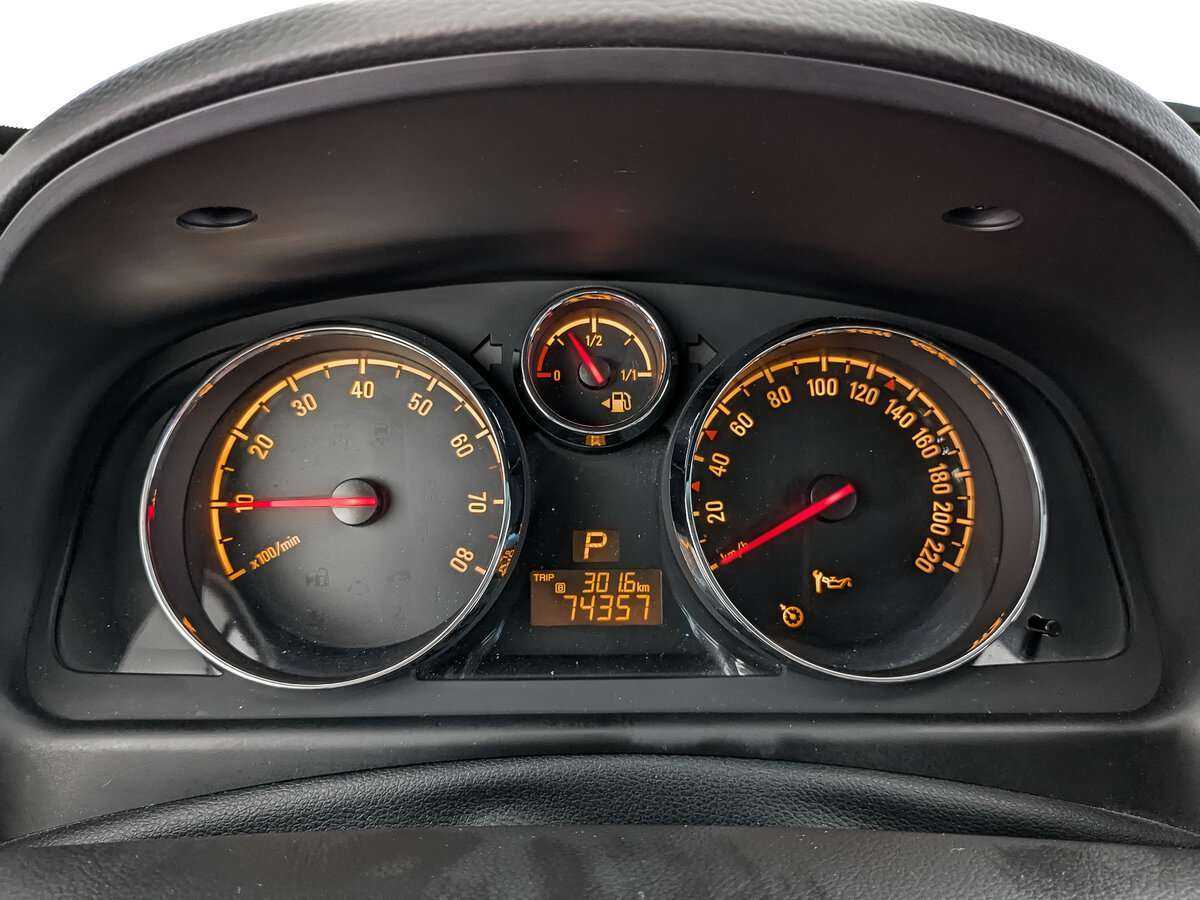 Opel Antara 2013 года с пробегом. Фото: #14