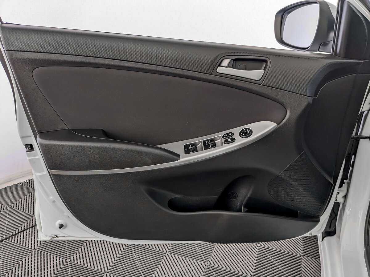 Hyundai Solaris 2015 года с пробегом. Фото: #12