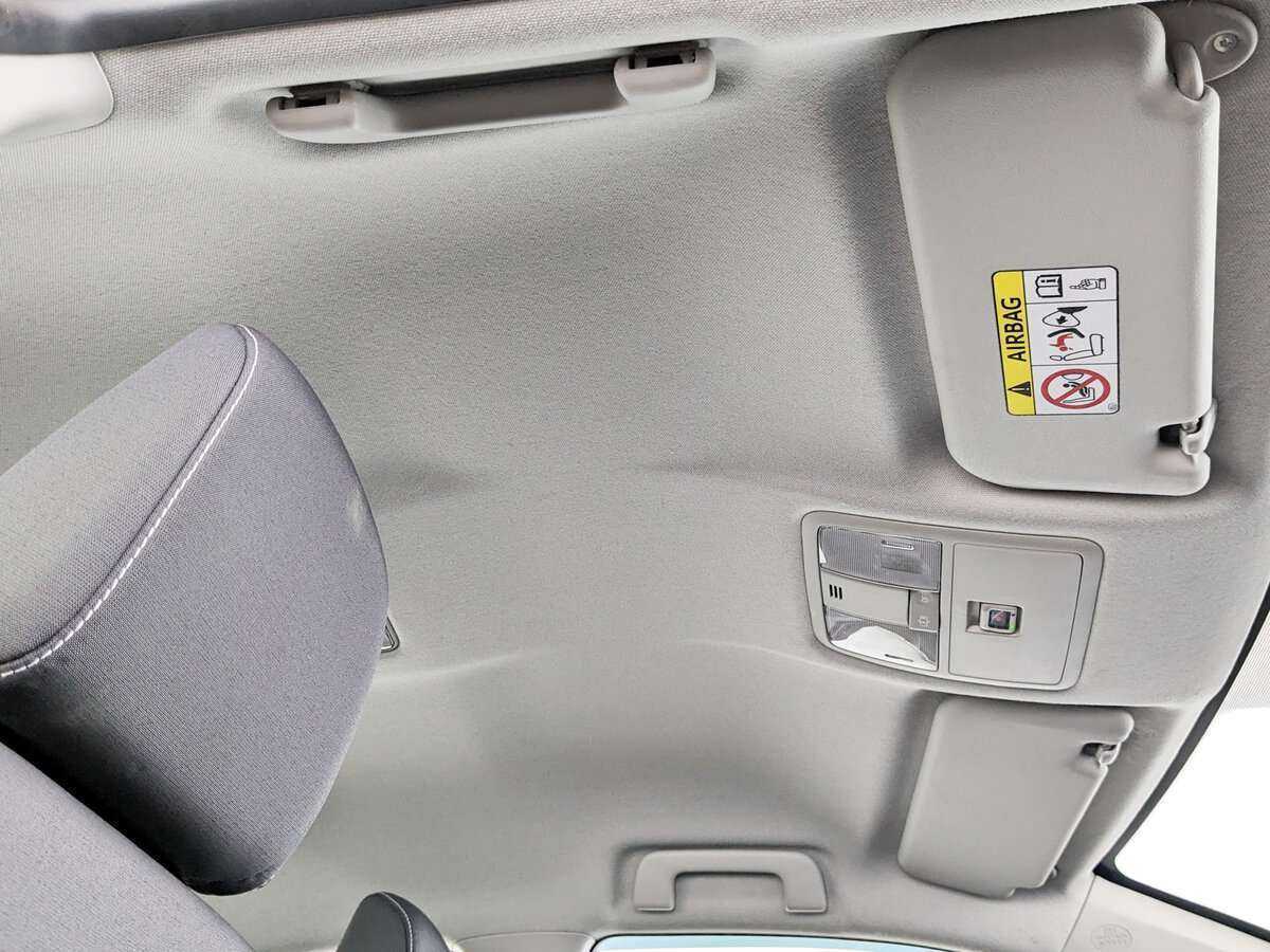 Toyota Corolla 2018 года с пробегом. Фото: #20