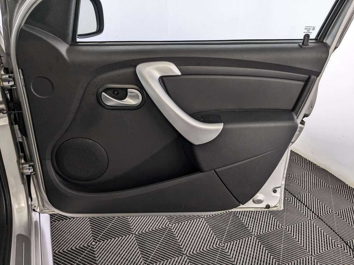 Renault Sandero 2013 года с пробегом. Фото: #19