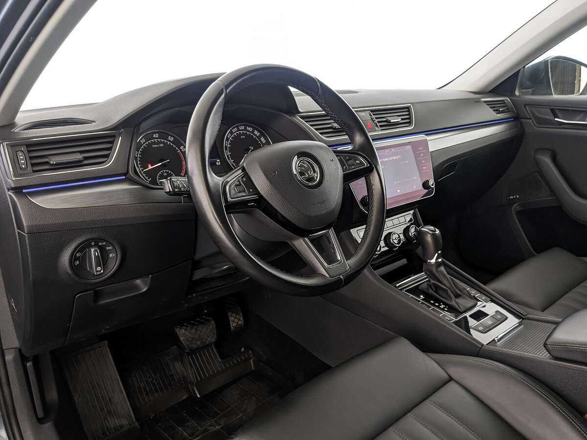 Skoda Superb 2017 года с пробегом. Фото: #10