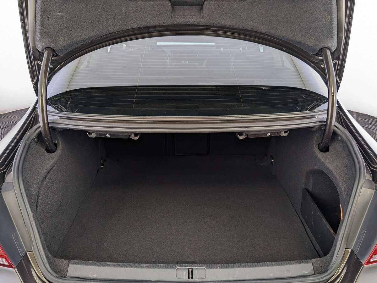 Volkswagen Passat CC 2012 года с пробегом. Фото: #9