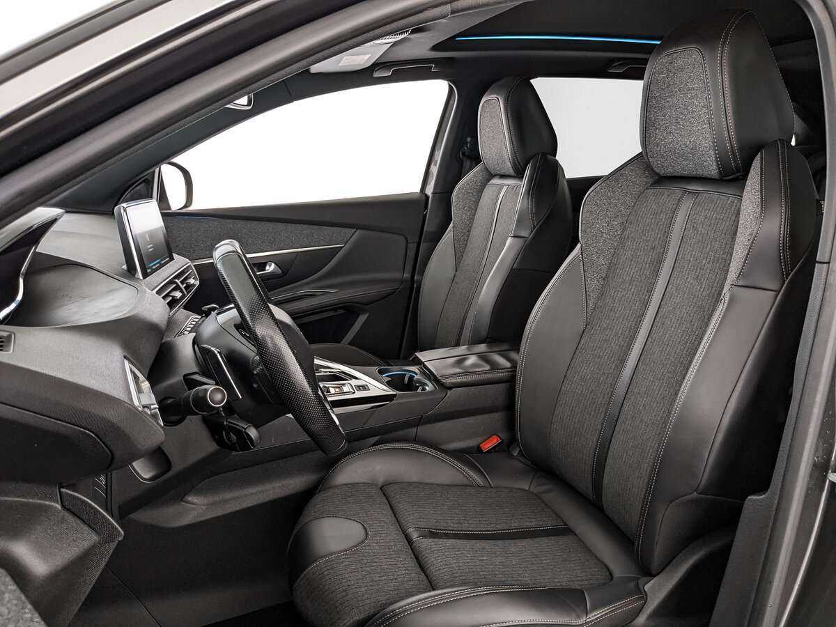 Peugeot 3008 2018 года с пробегом. Фото: #14