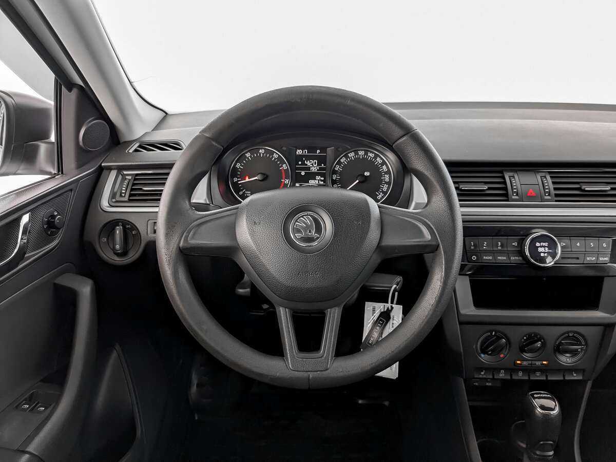 Skoda Rapid 2017 года с пробегом. Фото: #18