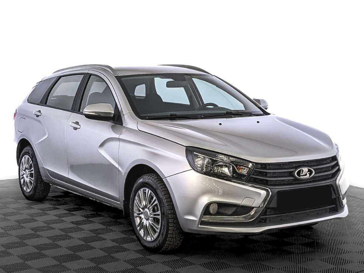 Lada (ВАЗ) Vesta 2021 года с пробегом. Фото: #2