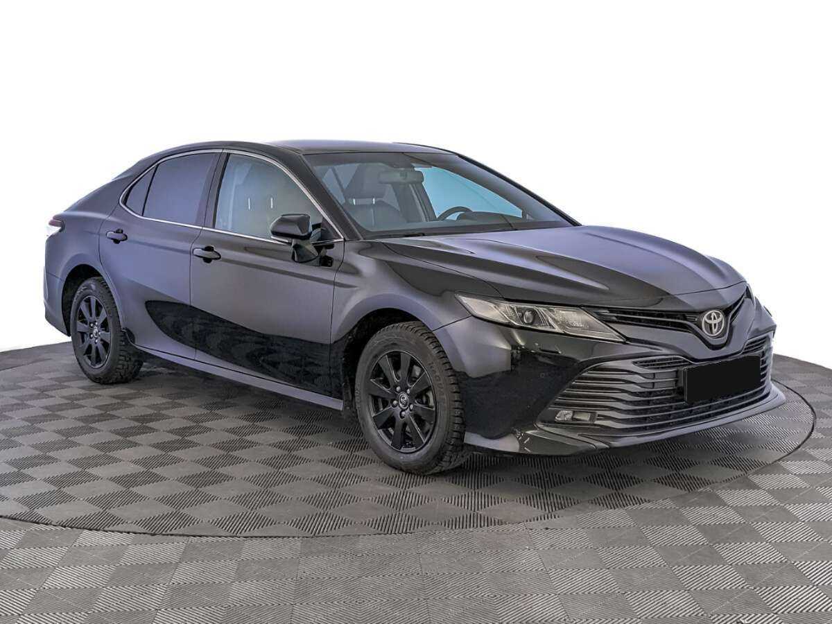 Toyota Camry 2019 года с пробегом. Фото: #2