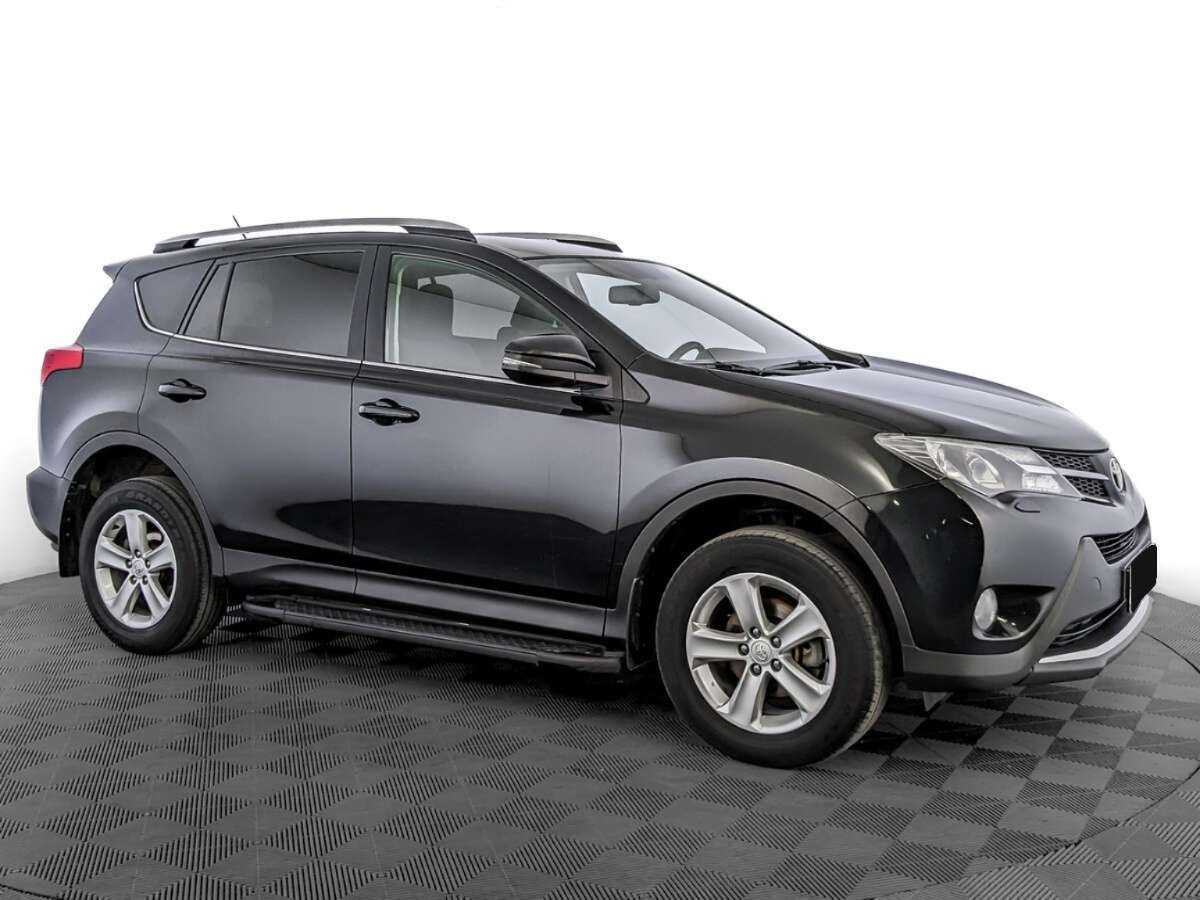 Toyota RAV4 2014 года с пробегом. Фото: #2