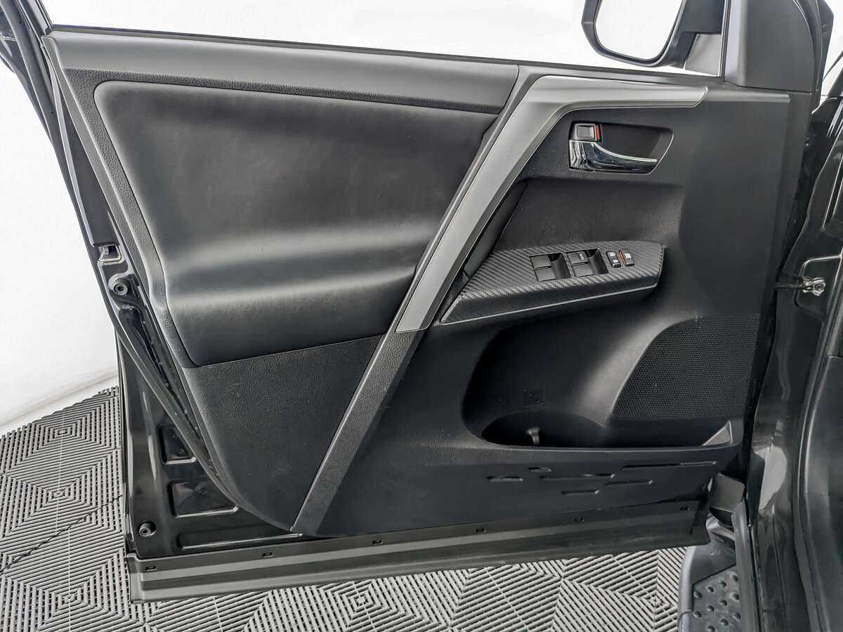 Toyota RAV4 2014 года с пробегом. Фото: #13