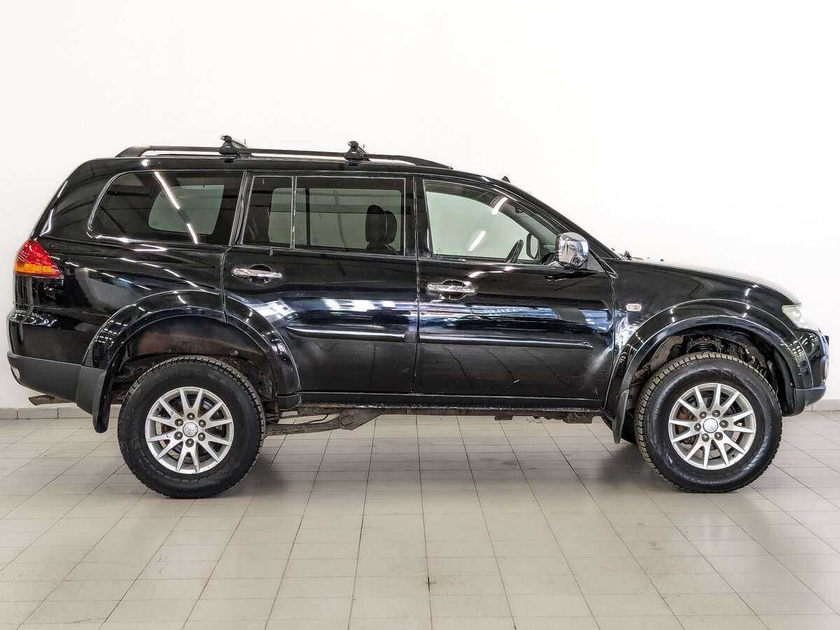 Mitsubishi Pajero Sport 2012 года с пробегом. Фото: #3