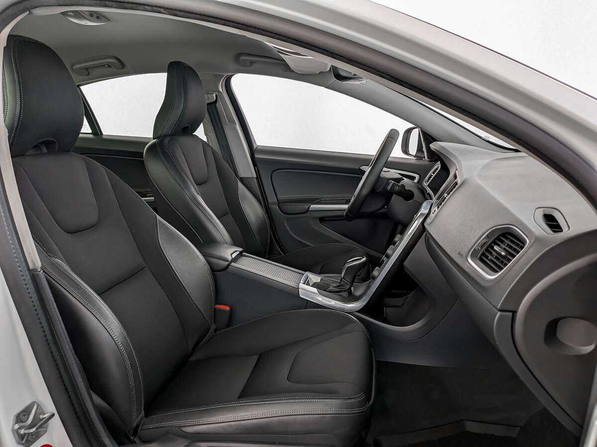 Volvo S60 2015 года с пробегом. Фото: #18