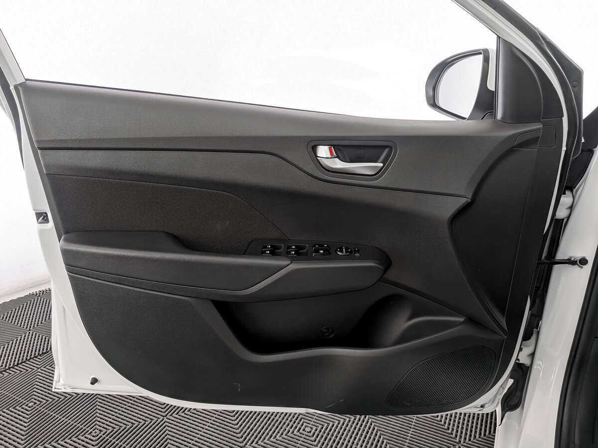 Hyundai Solaris 2022 года с пробегом. Фото: #18