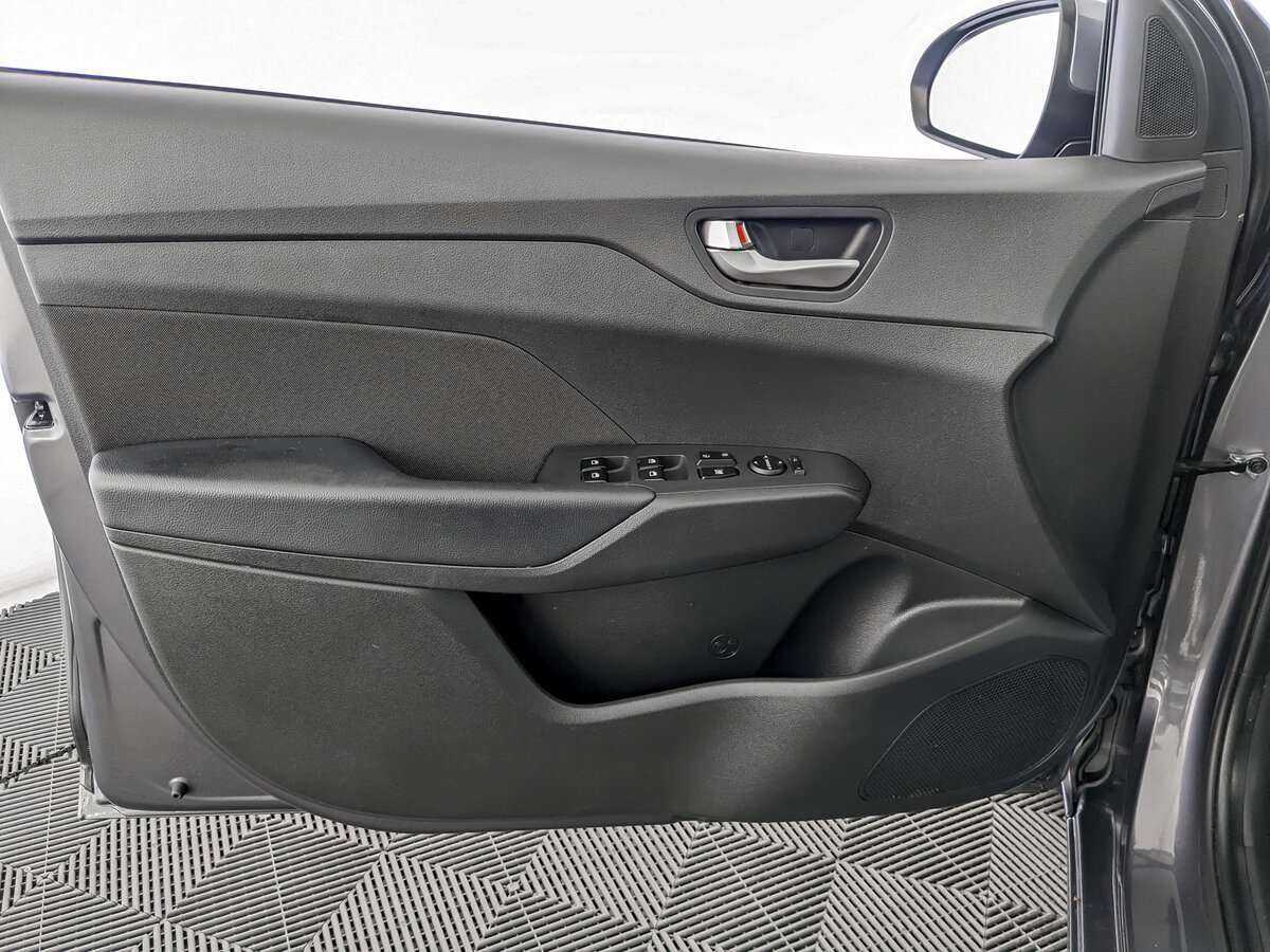 Hyundai Solaris 2021 года с пробегом. Фото: #14