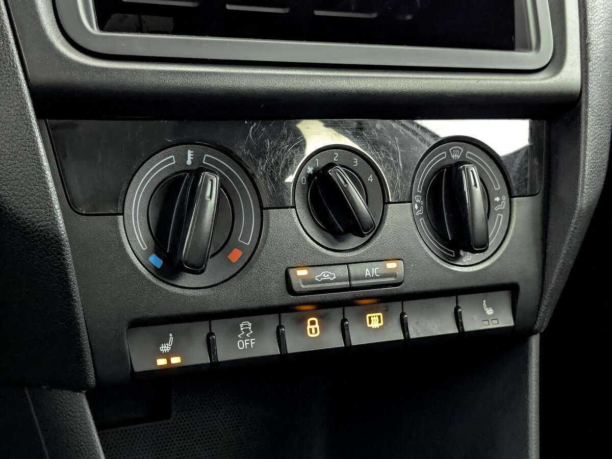 Skoda Rapid 2018 года с пробегом. Фото: #16