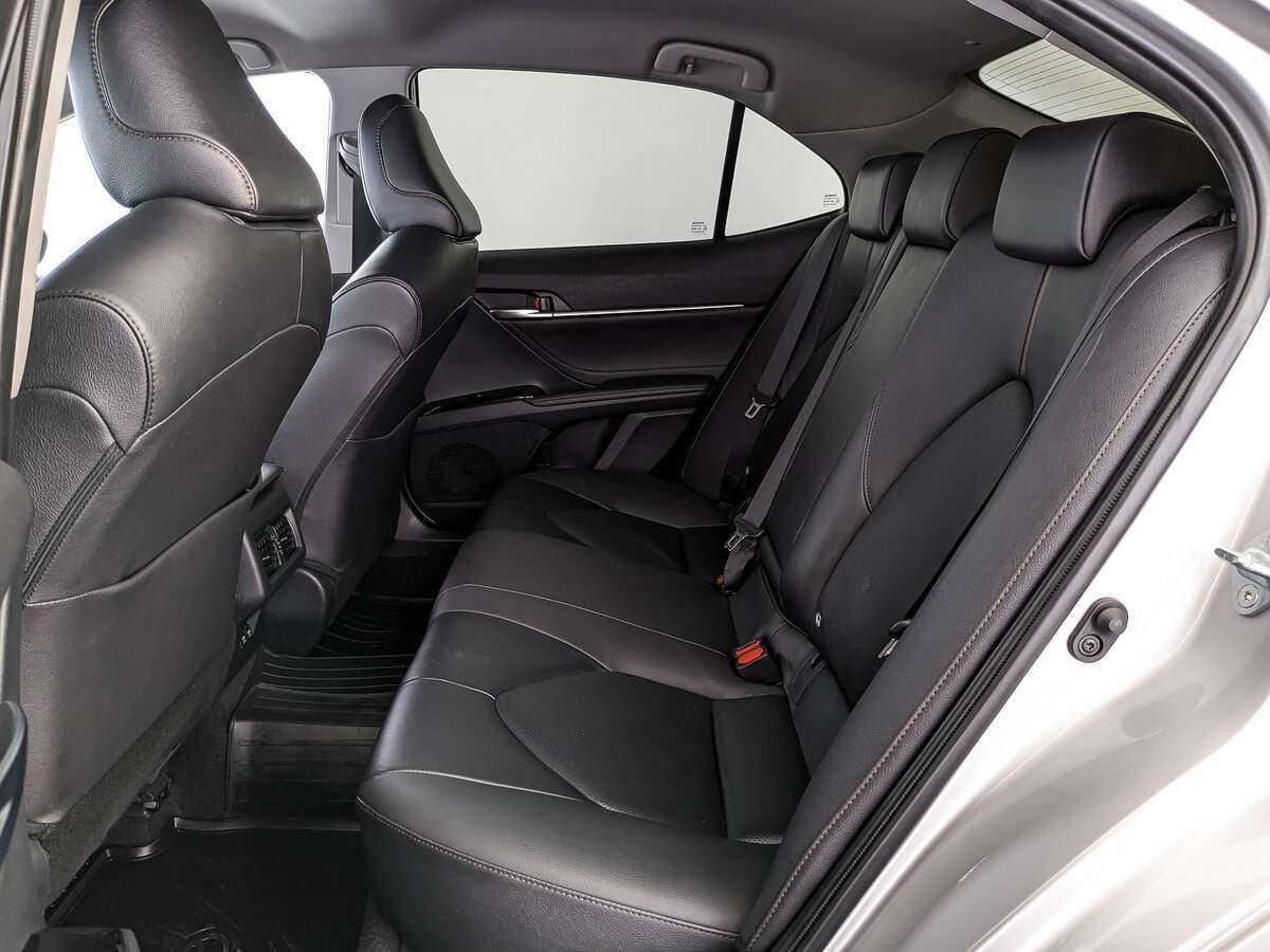 Toyota Camry 2020 года с пробегом. Фото: #17