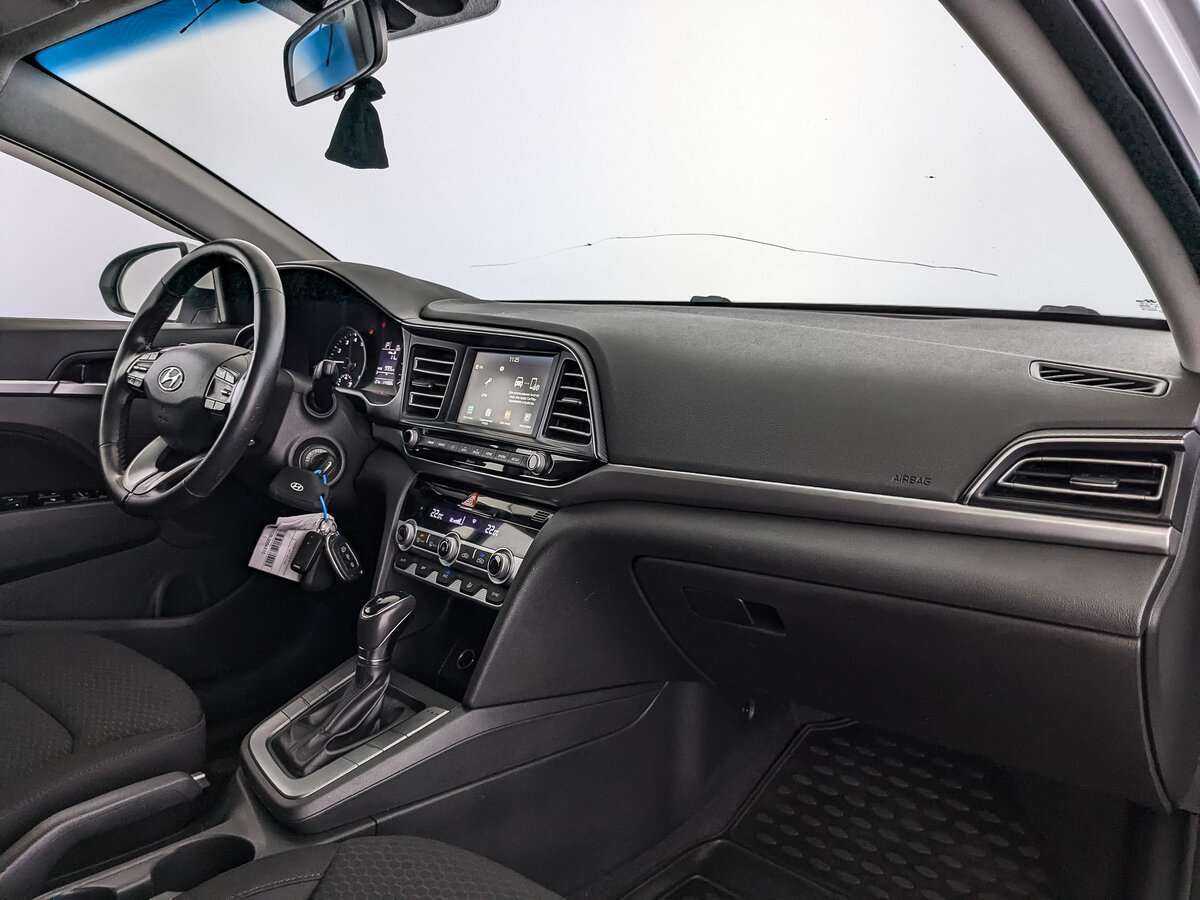 Hyundai Elantra 2020 года с пробегом. Фото: #8