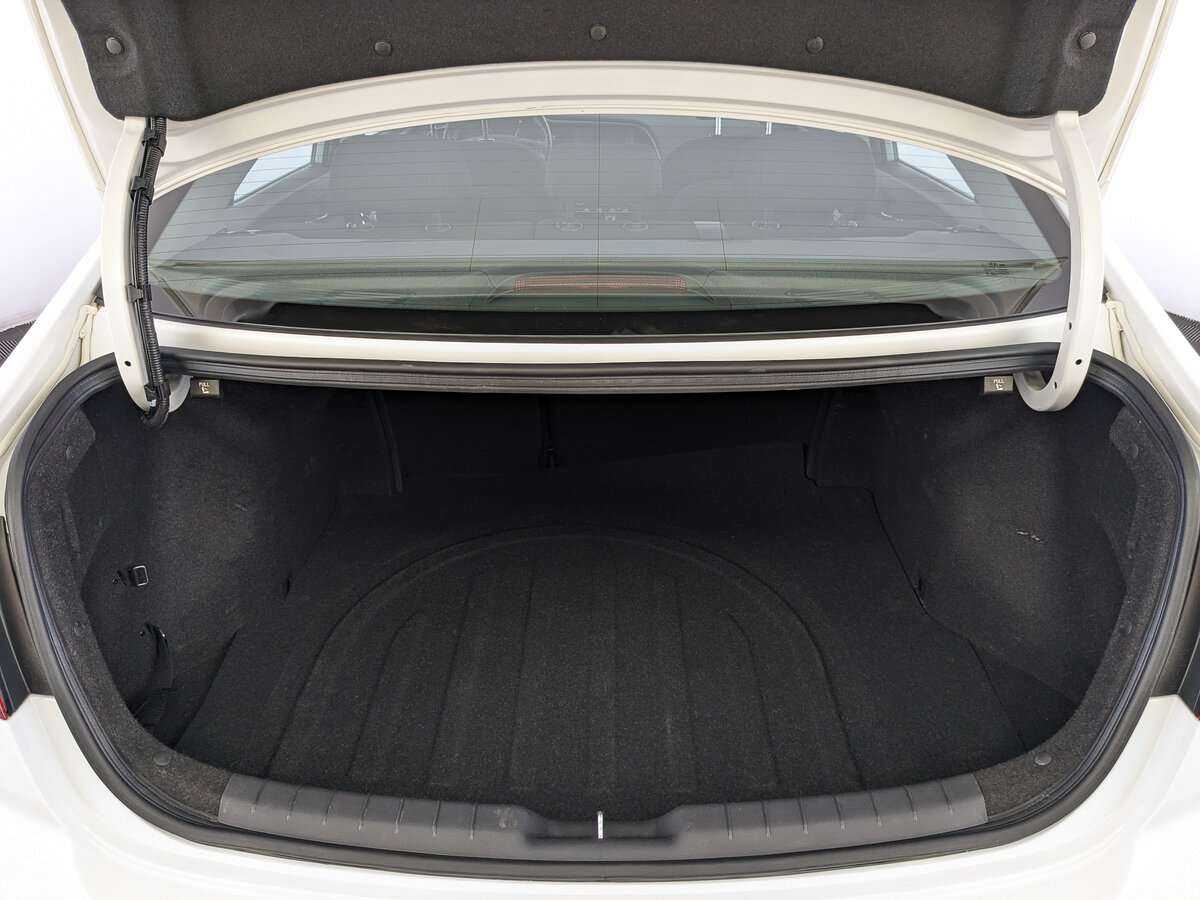 Hyundai Elantra 2020 года с пробегом. Фото: #9