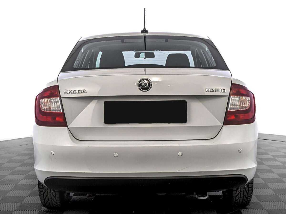 Skoda Rapid 2018 года с пробегом. Фото: #5