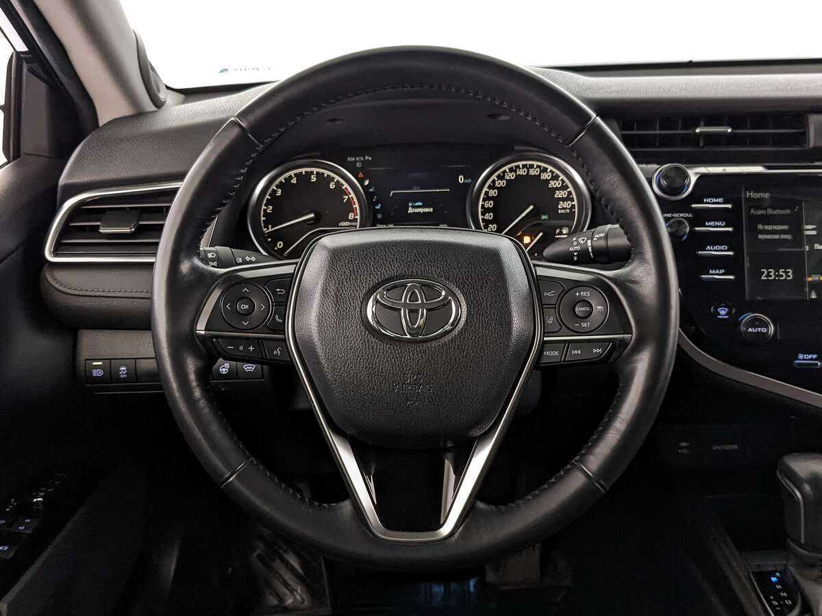 Toyota Camry 2018 года с пробегом. Фото: #17