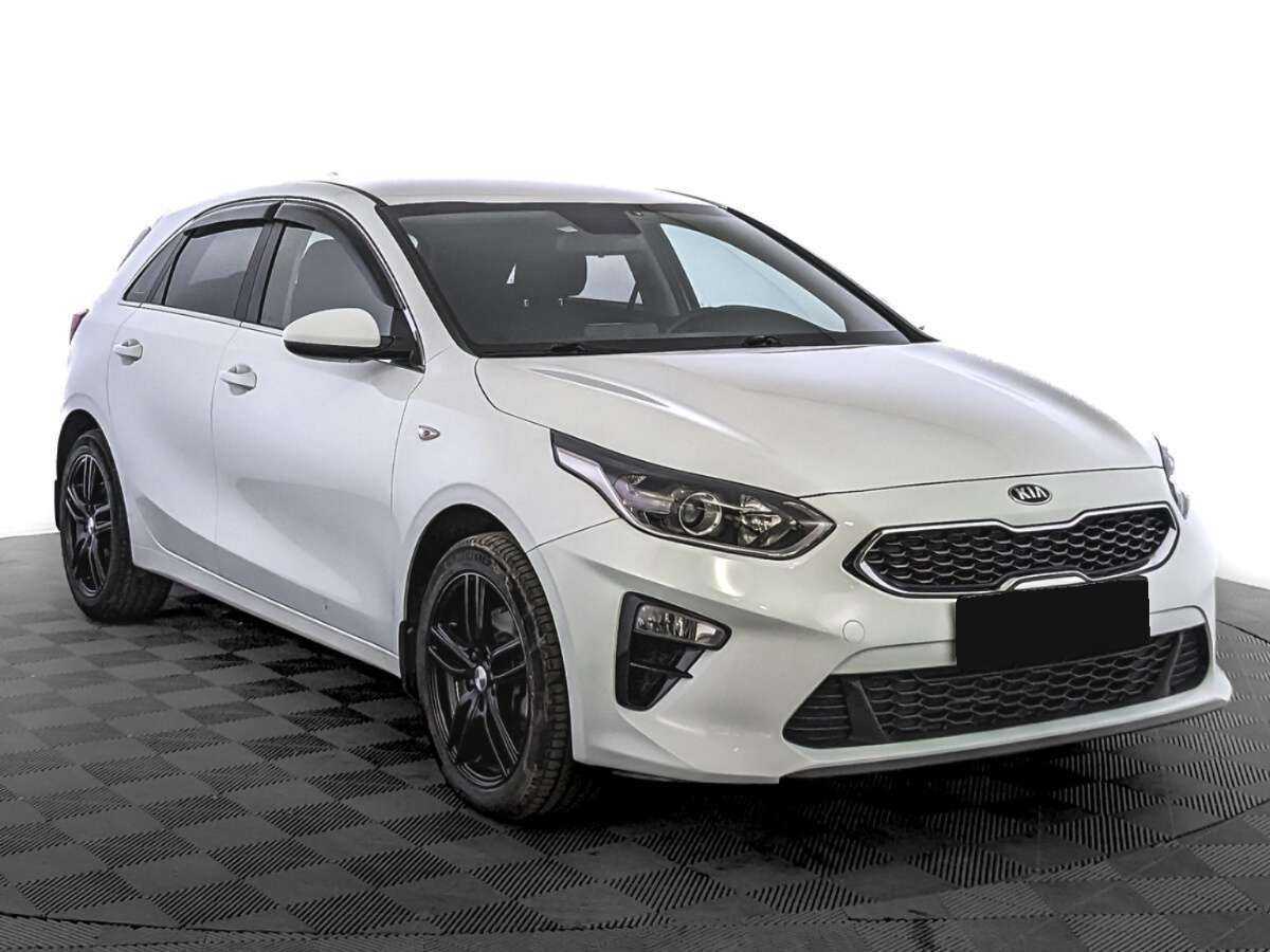 Kia Ceed 2018 года с пробегом. Фото: #2