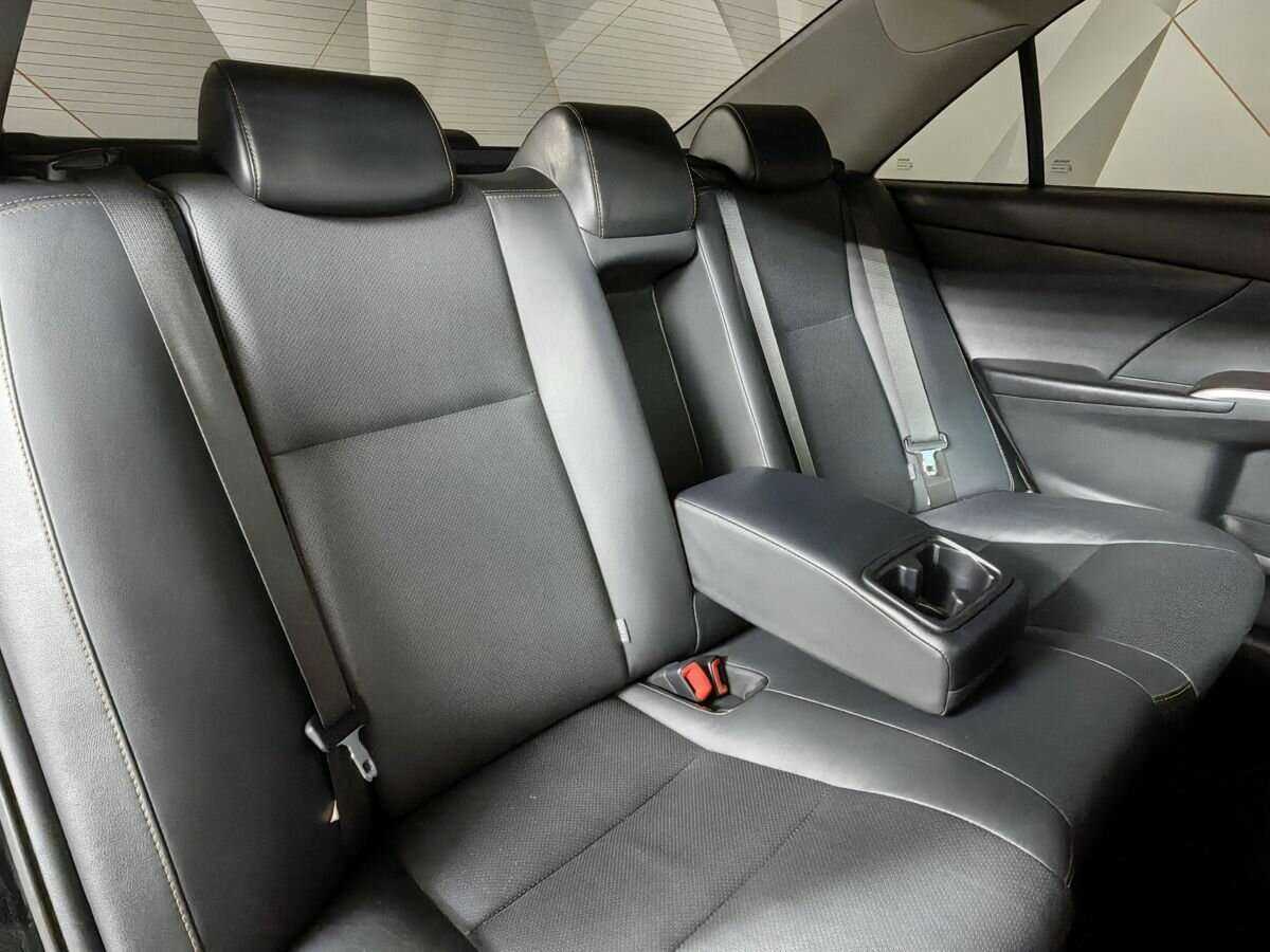 Toyota Camry 2017 года с пробегом. Фото: #12