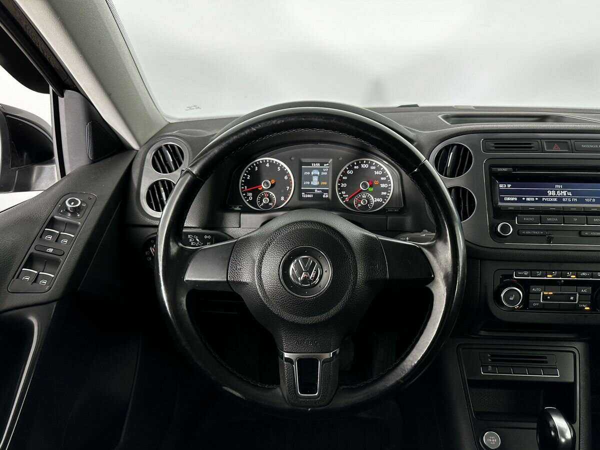 Volkswagen Tiguan 2013 года с пробегом. Фото: #9