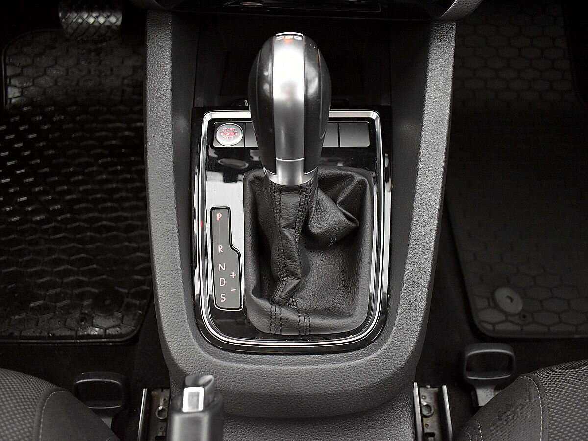 Volkswagen Jetta 2017 года с пробегом. Фото: #13