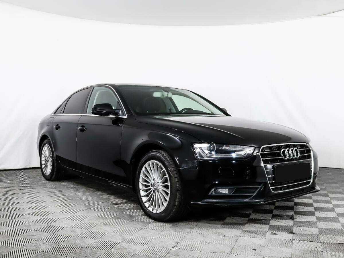 Audi A4 2015 года с пробегом. Фото: #2
