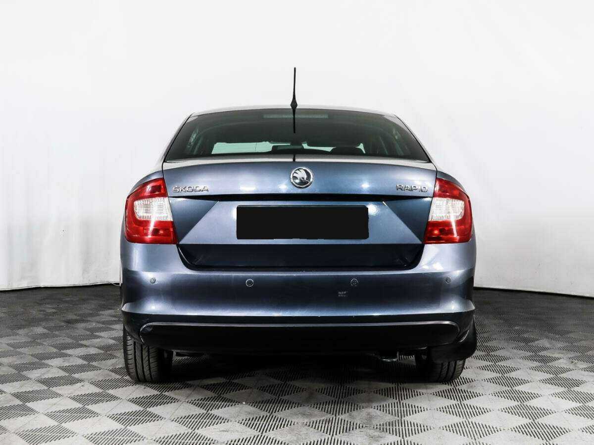 Skoda Rapid 2014 года с пробегом. Фото: #4