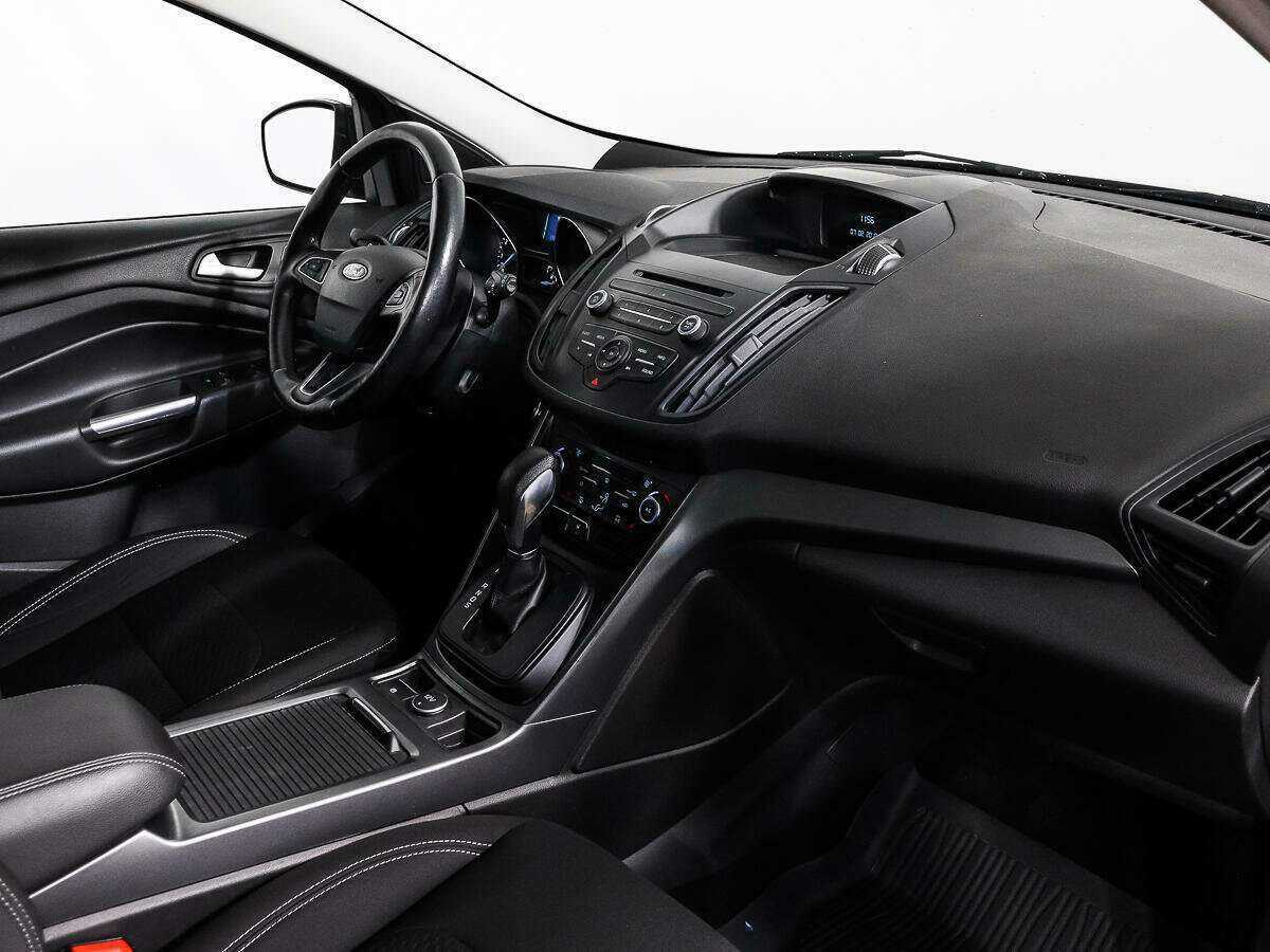 Ford Kuga 2017 года с пробегом. Фото: #11