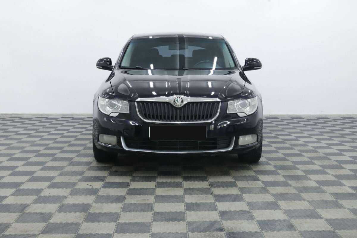 Skoda Superb 2013 года с пробегом. Фото: #3