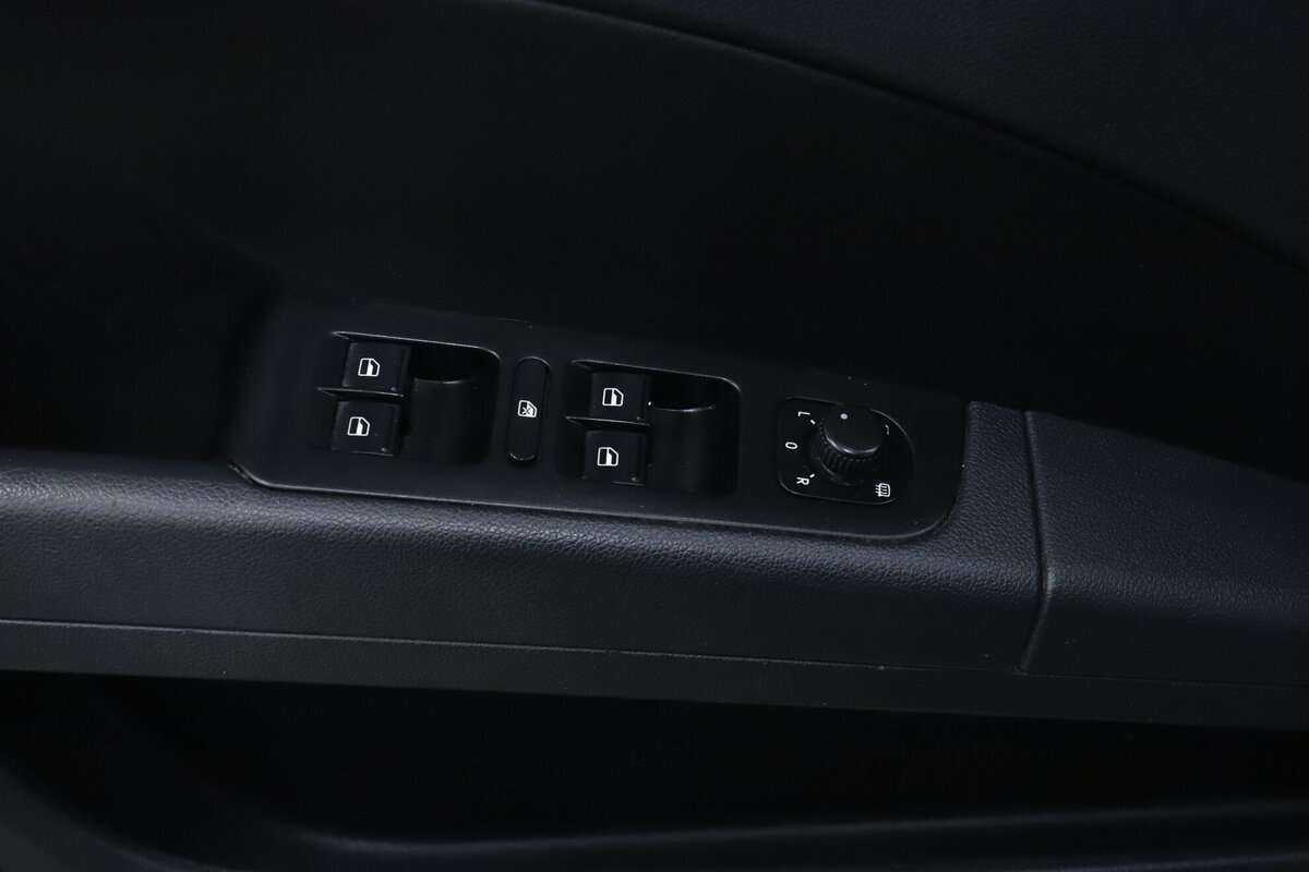 Skoda Superb 2013 года с пробегом. Фото: #10