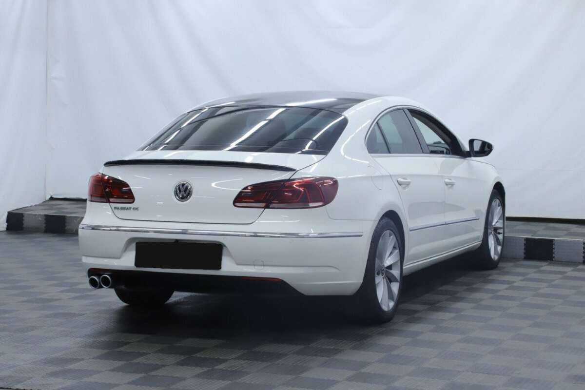 Volkswagen Passat CC 2013 года с пробегом. Фото: #3