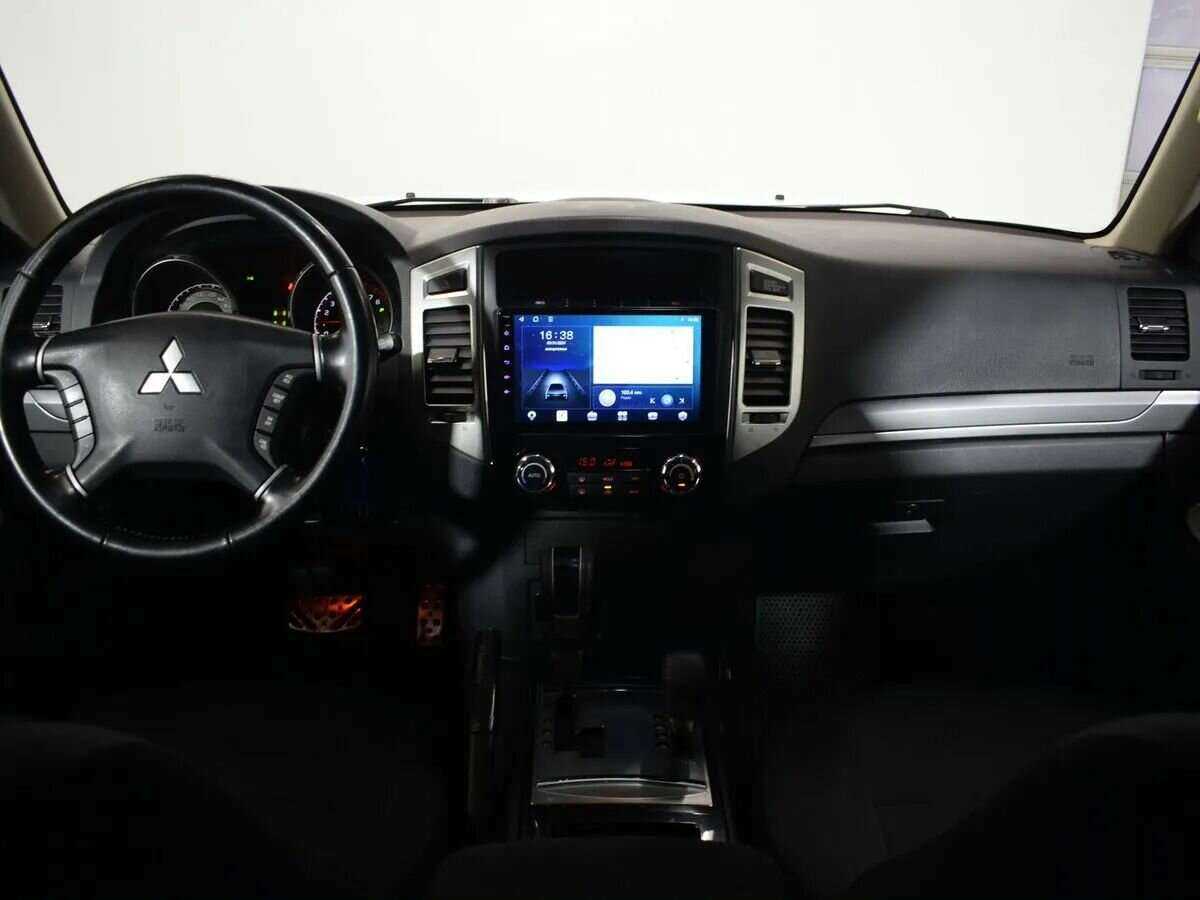 Mitsubishi Pajero 2015 года с пробегом. Фото: #10