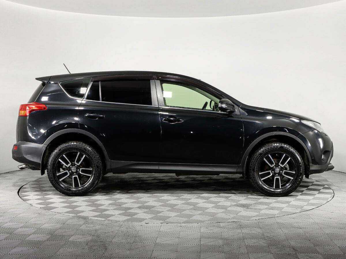 Toyota RAV4 2013 года с пробегом. Фото: #3