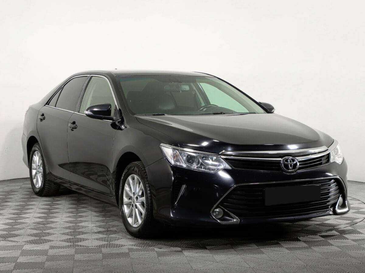 Toyota Camry 2017 года с пробегом. Фото: #2