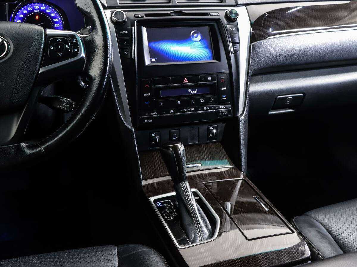 Toyota Camry 2017 года с пробегом. Фото: #13