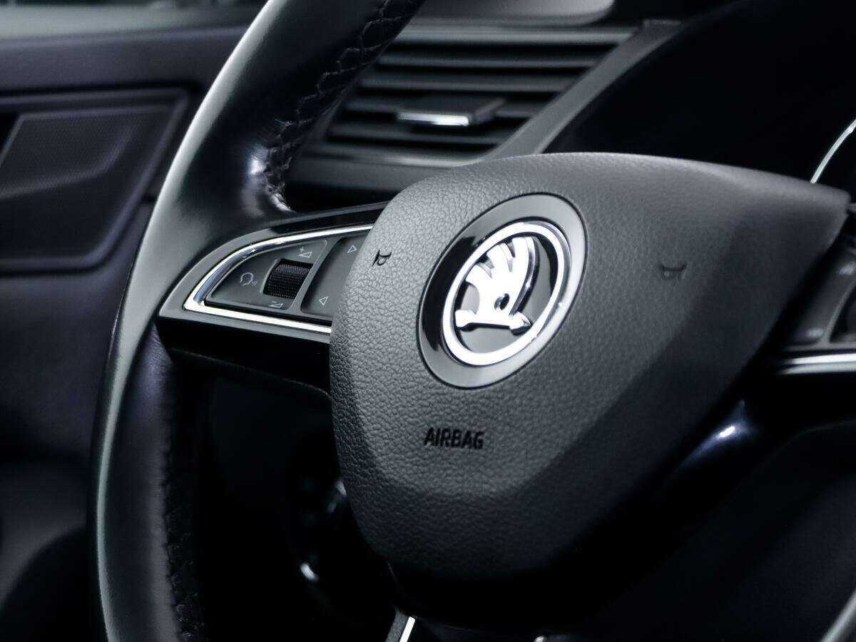 Skoda Superb 2018 года с пробегом. Фото: #11