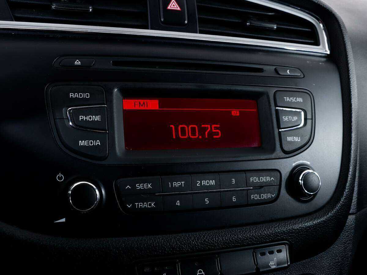 Kia Ceed 2018 года с пробегом. Фото: #12