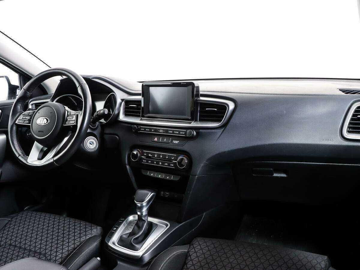 Kia Ceed 2019 года с пробегом. Фото: #6