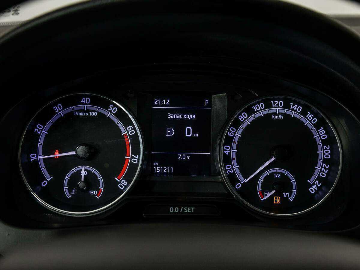 Skoda Rapid 2017 года с пробегом. Фото: #11