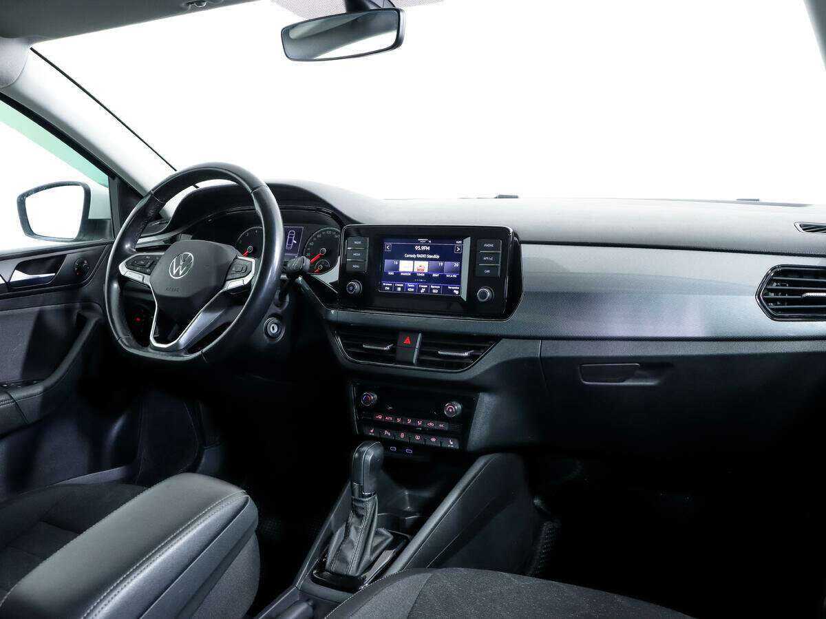 Volkswagen Polo 2021 года с пробегом. Фото: #8