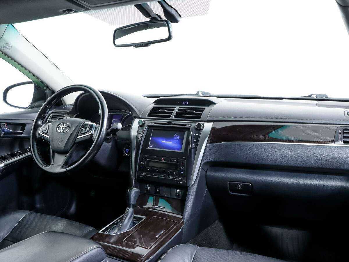 Toyota Camry 2017 года с пробегом. Фото: #8