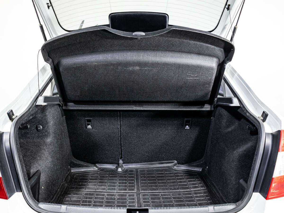 Skoda Rapid 2016 года с пробегом. Фото: #16