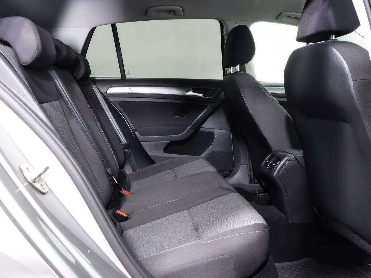 Volkswagen Golf 2013 года с пробегом. Фото: #10