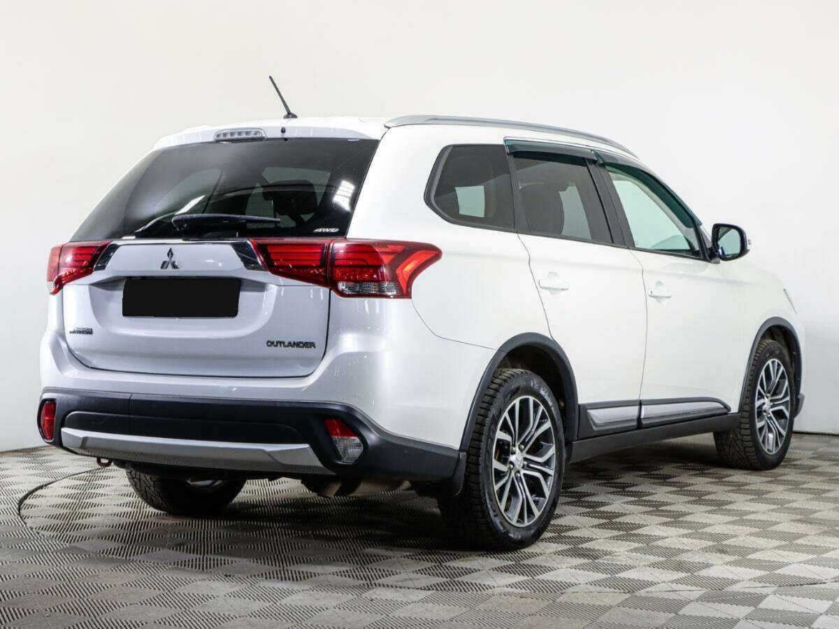 Mitsubishi Outlander 2015 года с пробегом. Фото: #4