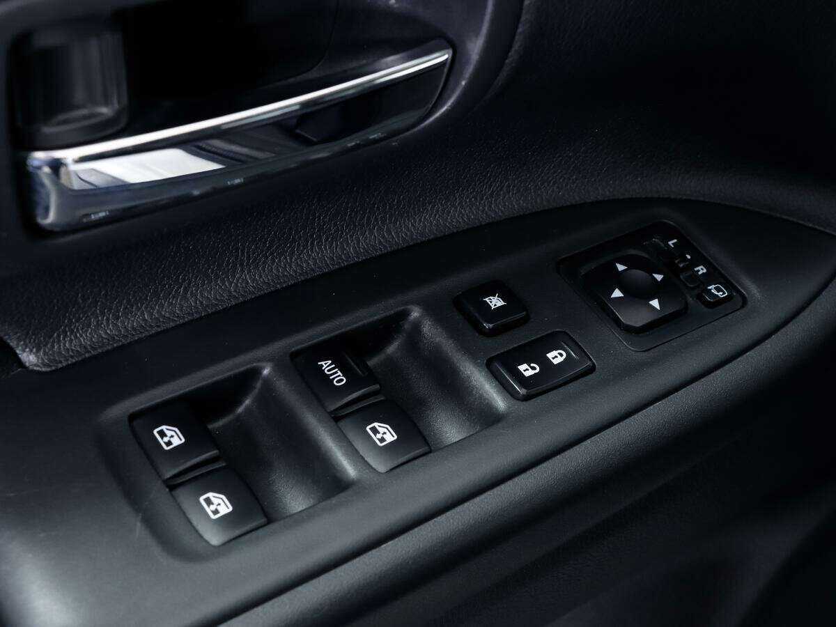 Mitsubishi Outlander 2015 года с пробегом. Фото: #12