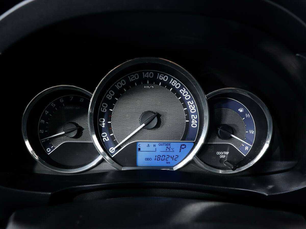 Toyota Corolla 2014 года с пробегом. Фото: #14